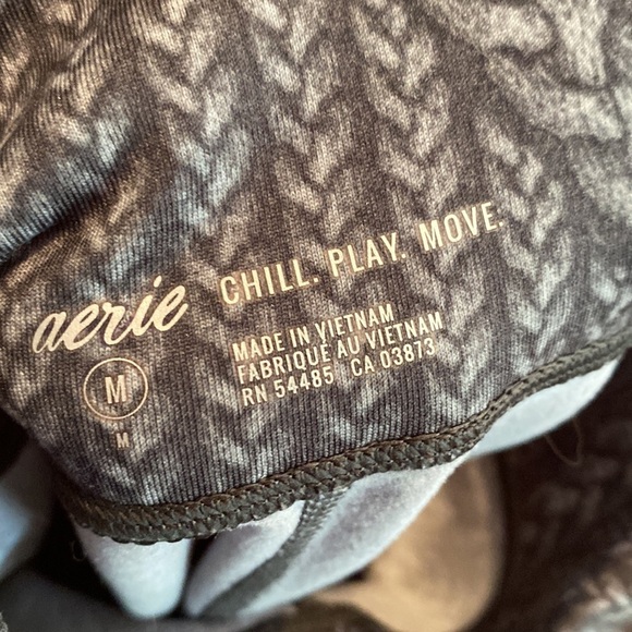 Aerie Chill Play Move Patterned Leggings Printed Black and Gray Rope - Picture 3 of 5